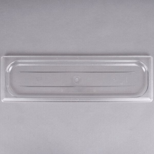 Cambro Camwear 1/2 Size Long Clear Polycarbonate Flat Lid  20LPCWC135