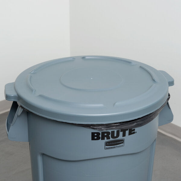 Rubbermaid FG264560GRAY BRUTE 44 Gallon Gray Round Trash Can Lid